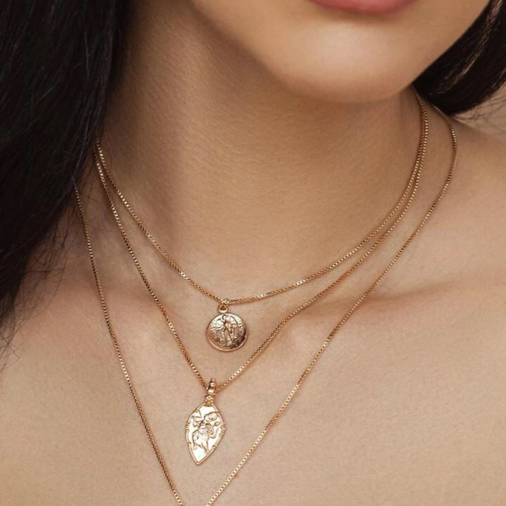 Joy Dravecky Fortune Layered Necklace Gold (NWOT)